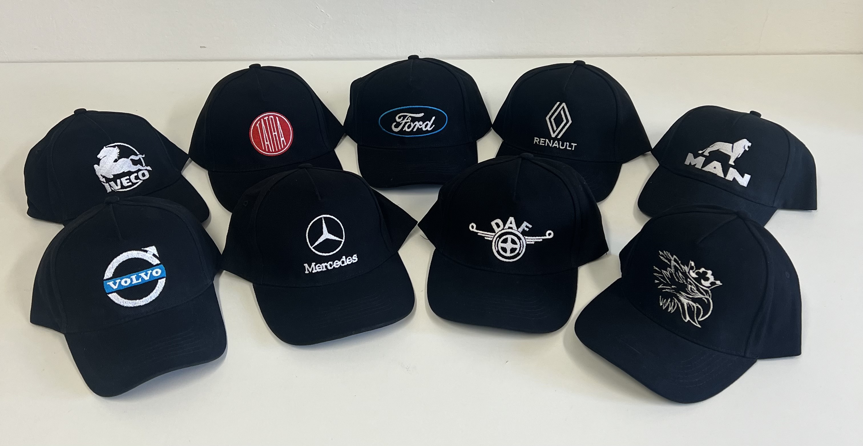 Kšiltovka s výšivkou